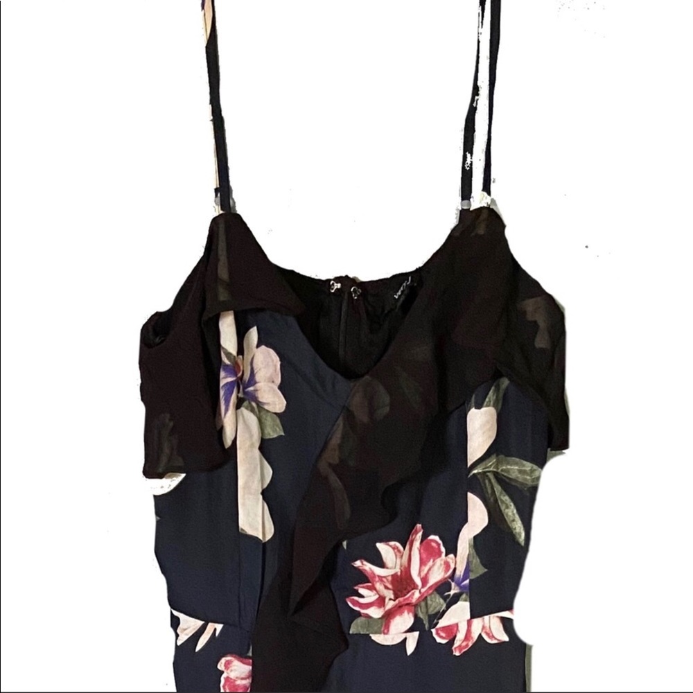 BLACK FLORAL RUFFLED DETAIL MAXI DRESS - Picture 7 of 10